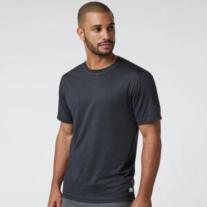 Vuori Black Tradewind Performance Tee 2.0 - Small